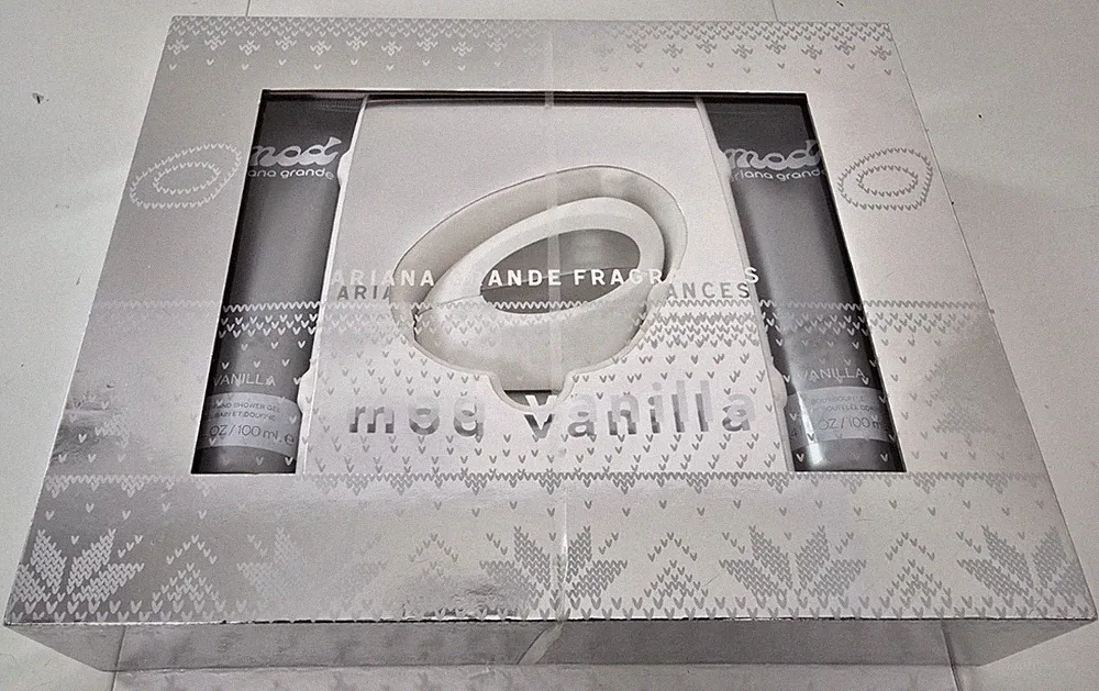 Ariana Grande Mod Vanilla Eau de Parfum 3 Piece Fragrance Gift Set