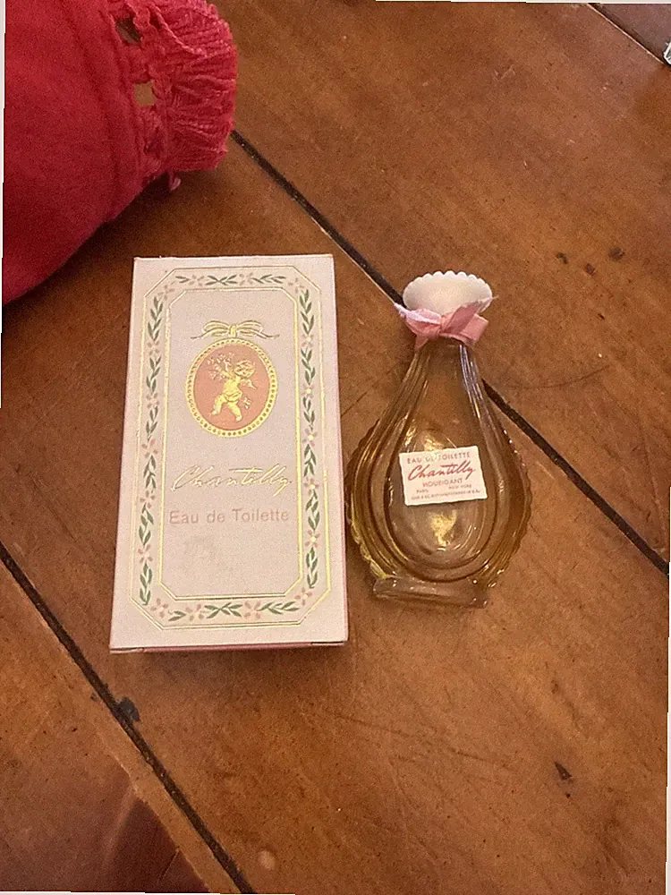 Houbigant CHANTILLY Eau De Toilette Perfume VINTAGE New in Box