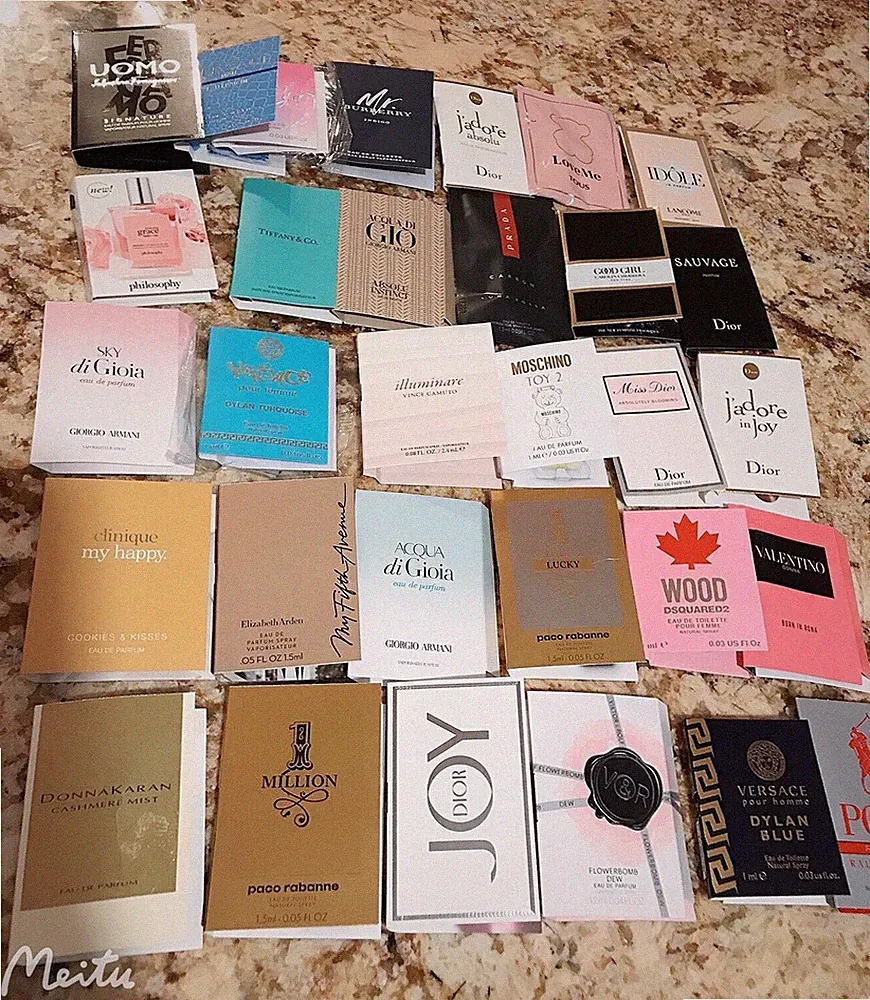 Lot of 12 High End Designer WOMEN`S MAN'S PERFUME SAMPLE SIZE Random Fragrances
